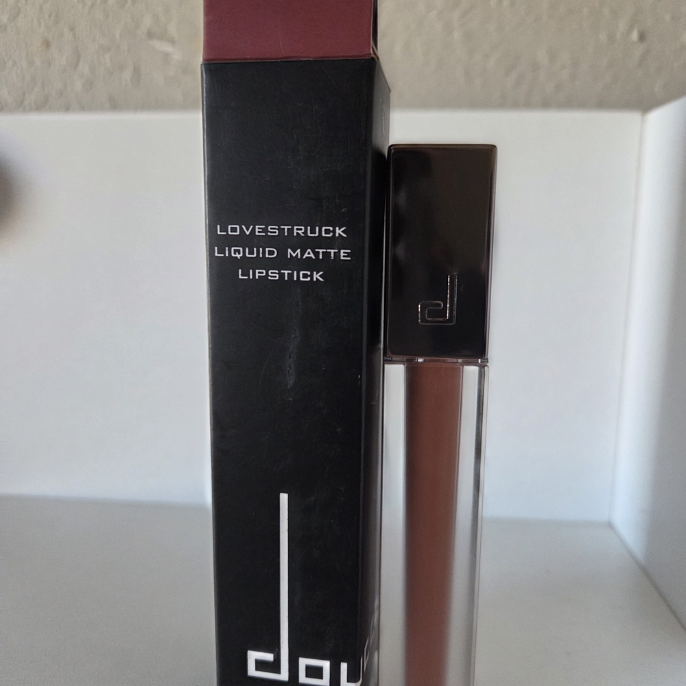 Doucce Lovestuck Liquid Matte Lipstick - Deep Brown